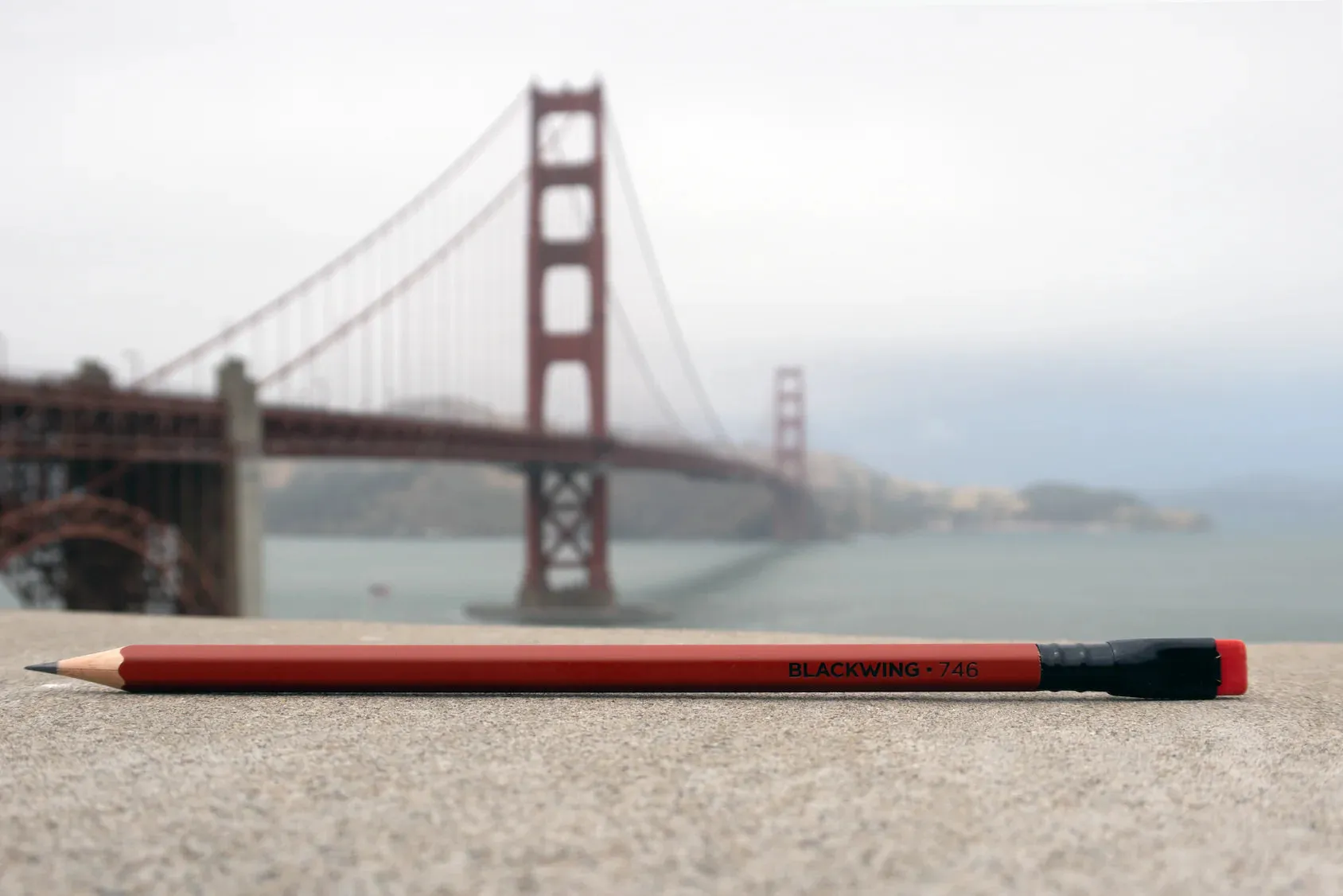 Blackwing Volume 746 - The Golden Gate Bridge (12 Pencils)