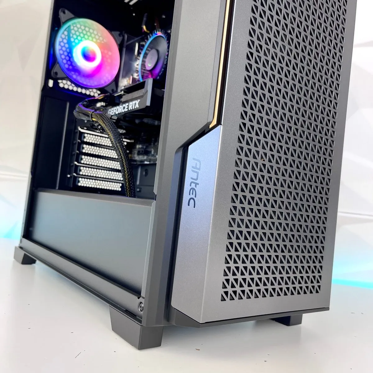 IGaming Core i5/i7 12700F | RTX 4060/4070 super/4070 ti super | 32GB DDR5 | P20 Blaze